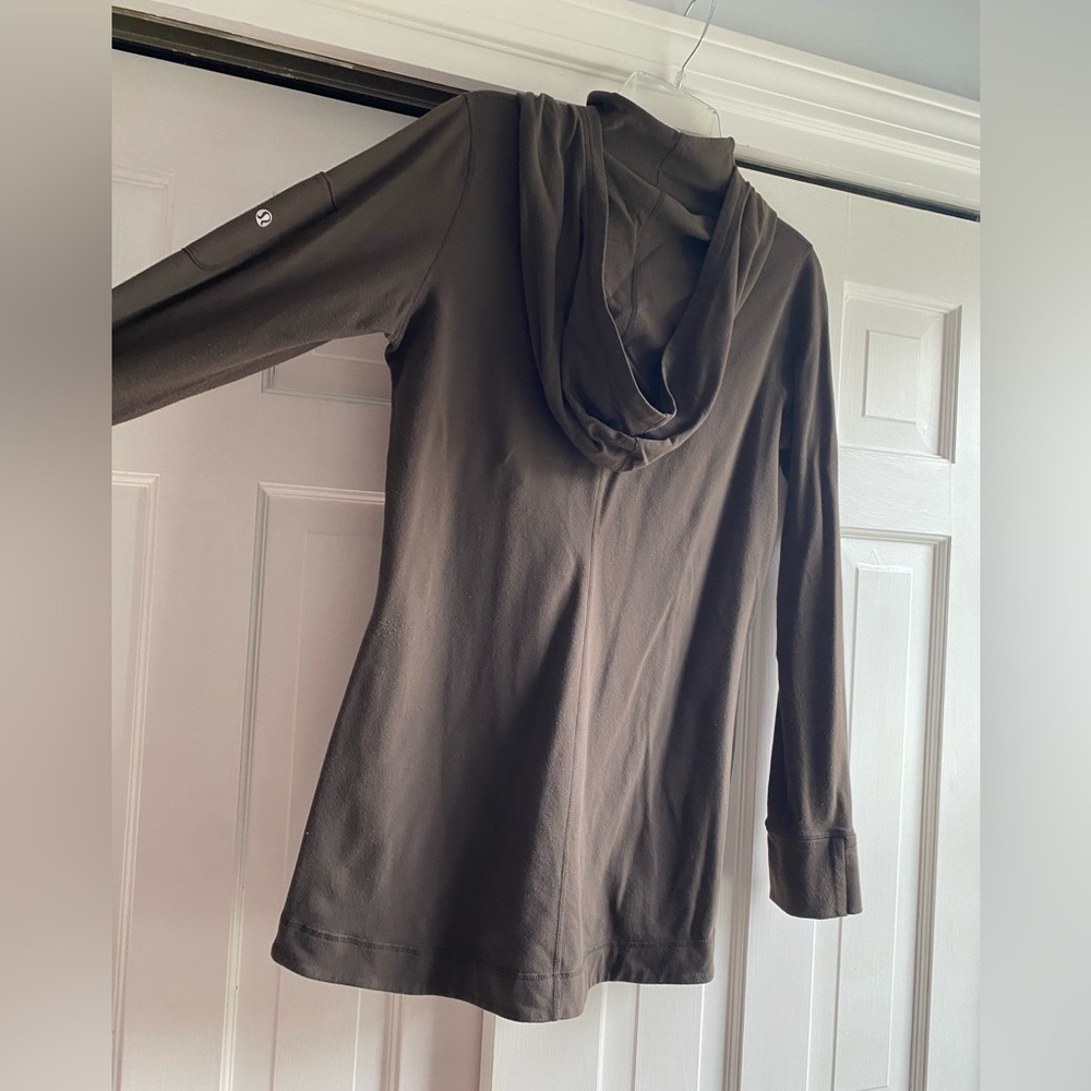 Brown (mocha) Lululemon zip up hoodie fits like a large